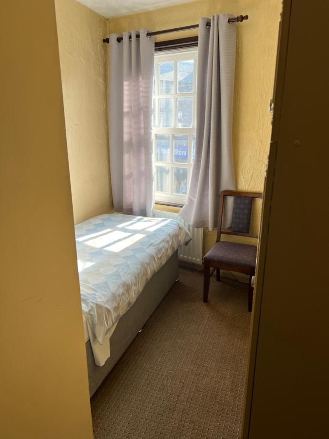 Barley Mow Hotel Понтефракт Екстер'єр фото