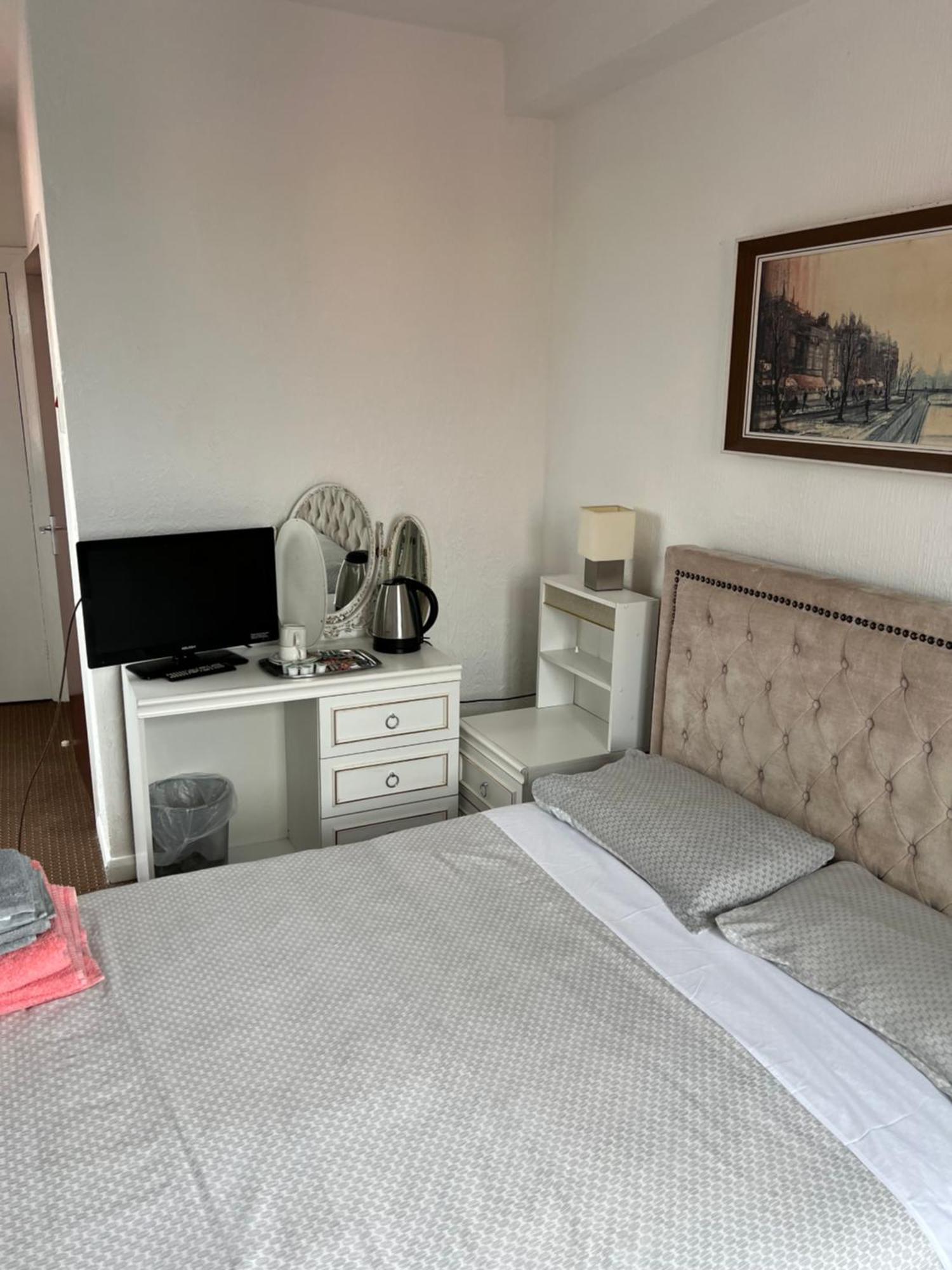 Barley Mow Hotel Понтефракт Екстер'єр фото