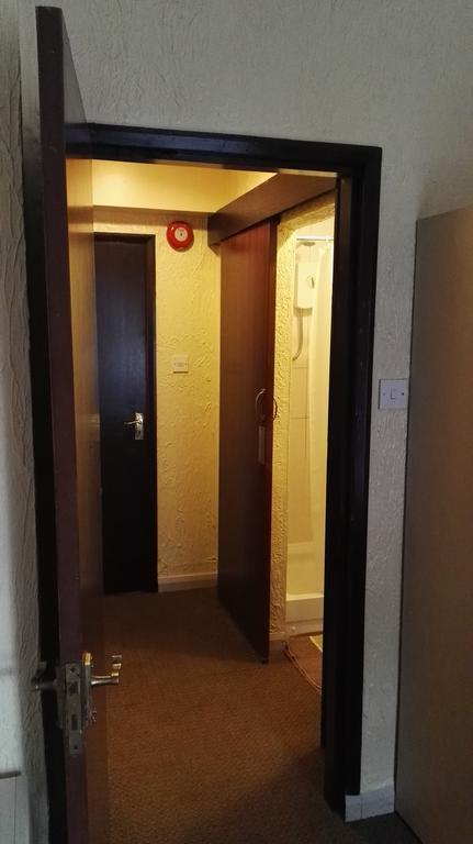 Barley Mow Hotel Понтефракт Екстер'єр фото