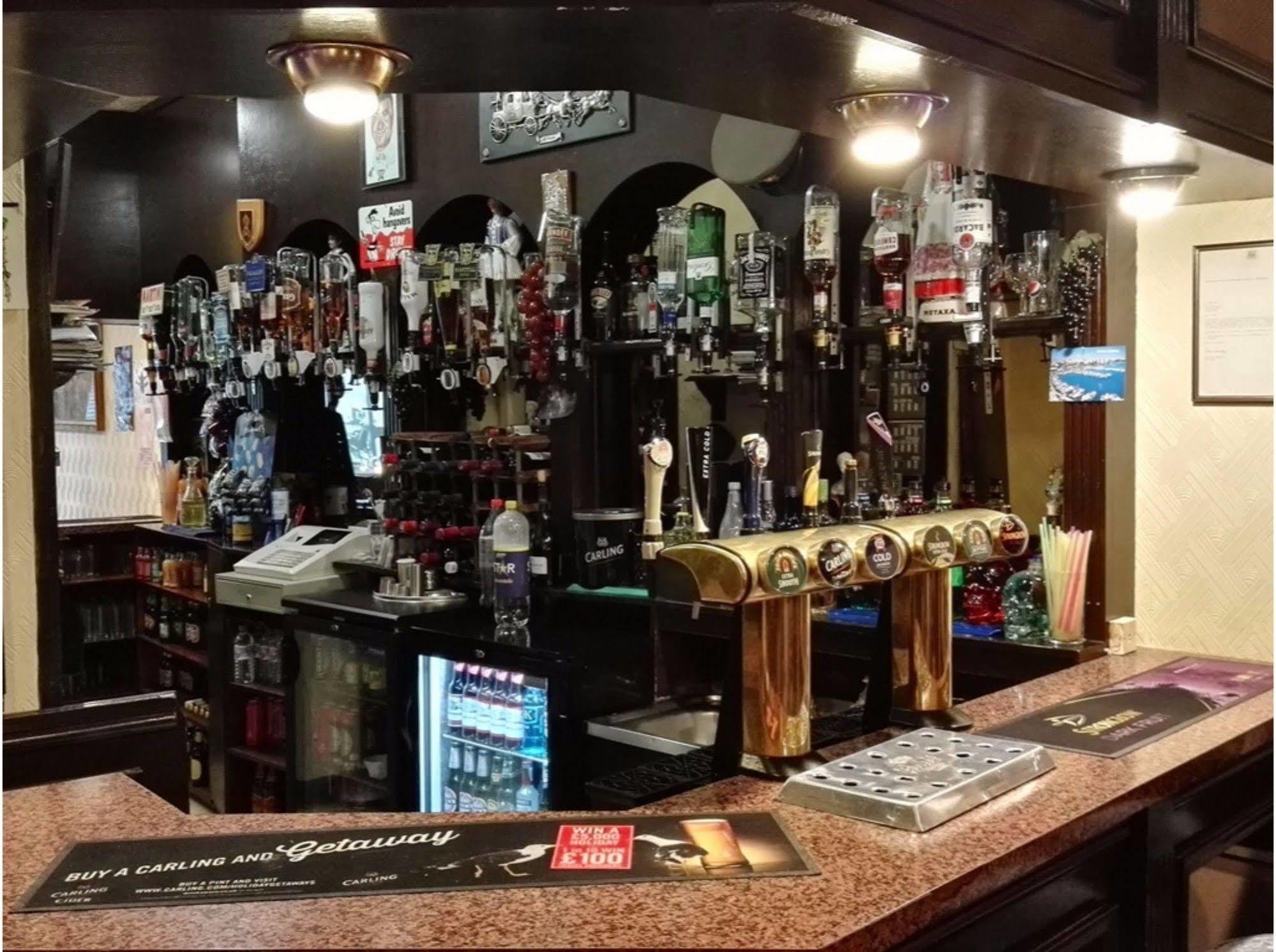 Barley Mow Hotel Понтефракт Екстер'єр фото